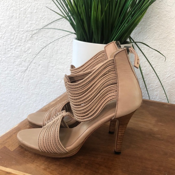 vintage century Shoes - Vintage century cream hand made heels